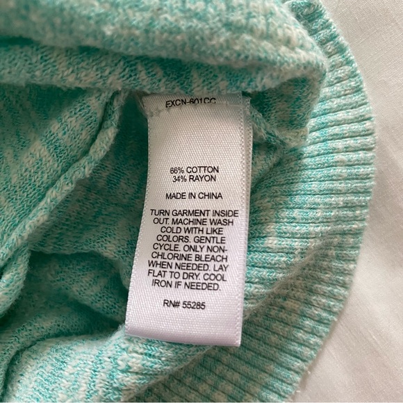 Bundle of Express V-Neck Lightweight Sweaters - Picture 7 of 7